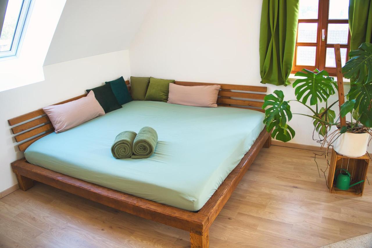 Luxus Apartment! Kueche, Balkon, Netflix, Parkplatz - 8 Personen Ilmmunster Buitenkant foto