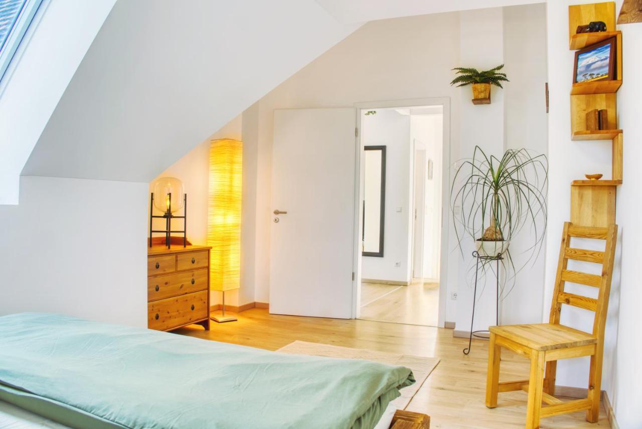 Luxus Apartment! Kueche, Balkon, Netflix, Parkplatz - 8 Personen Ilmmunster Buitenkant foto
