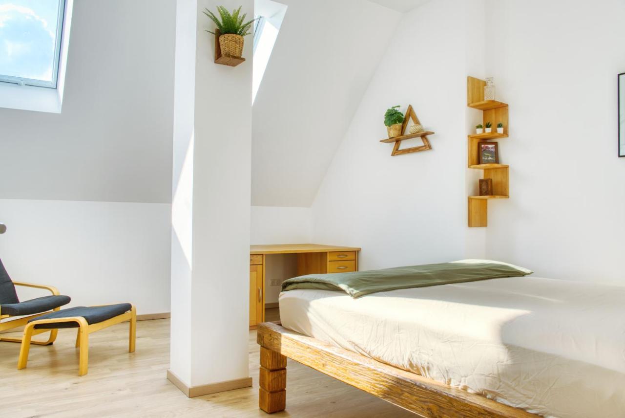 Luxus Apartment! Kueche, Balkon, Netflix, Parkplatz - 8 Personen Ilmmunster Buitenkant foto